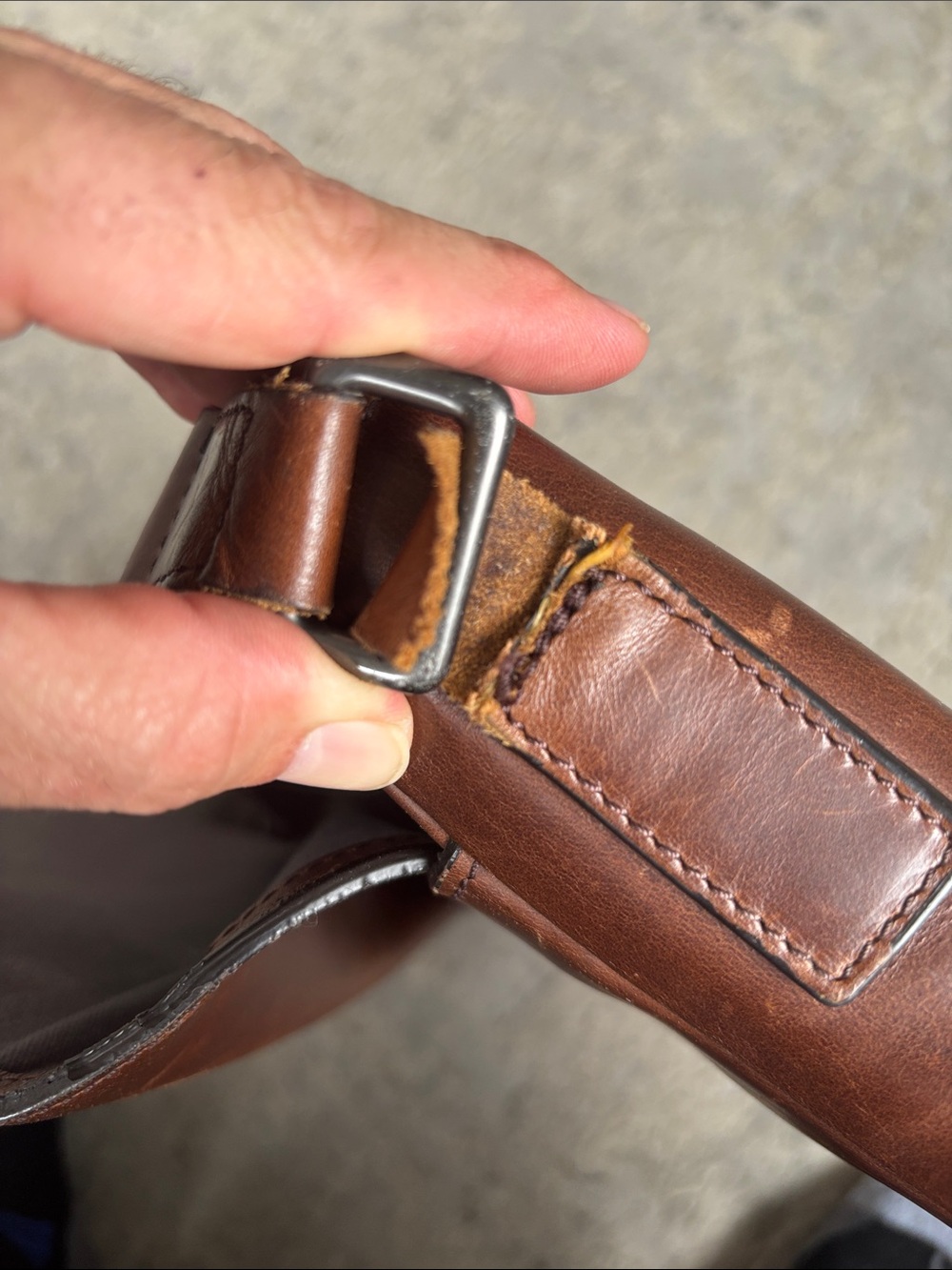 Shinola Brown Leather Messenger with Adjustable Canvas broken Strap - Picture 5 of 11